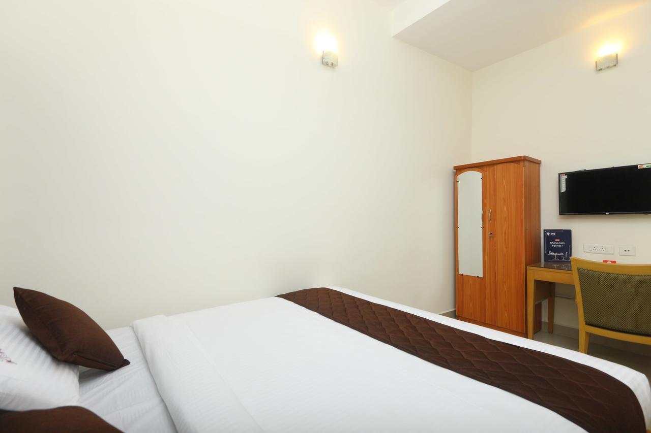 Oyo 10543 Maks Hotel 3*